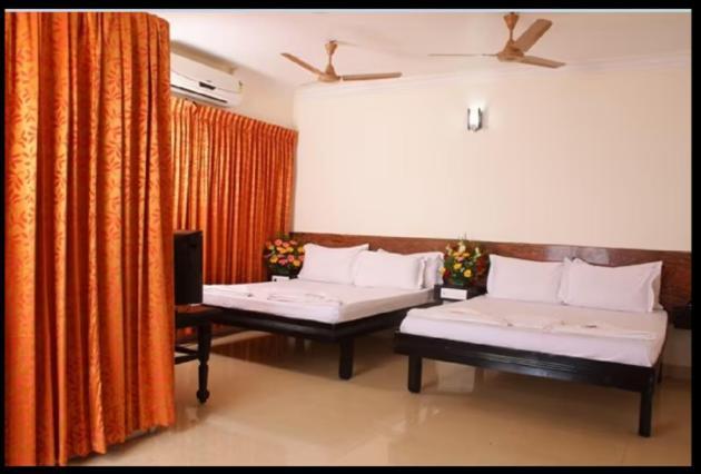 Hotel Srimaniya Kanyakumari Esterno foto