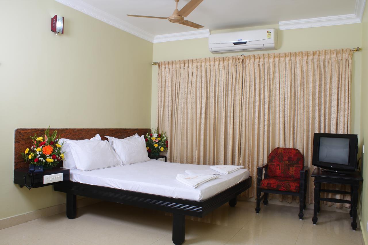 Hotel Srimaniya Kanyakumari Esterno foto